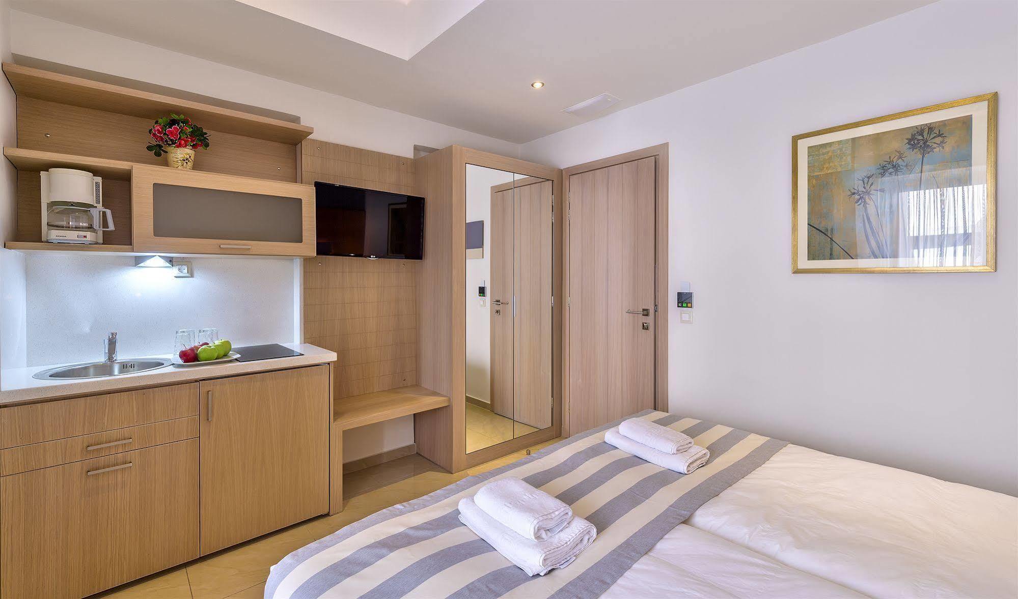 Leonidas Hotel & Apartments Ρέθυμνο Εξωτερικό φωτογραφία